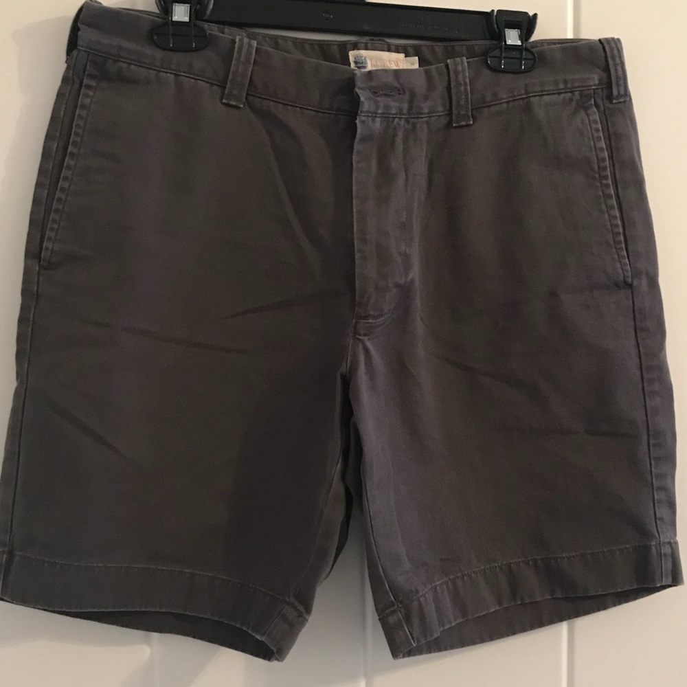 Men’s Jcrew flat front khaki shorts